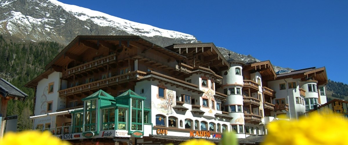 Hotel Gletscher Spa Neuhintertux Aussenansicht