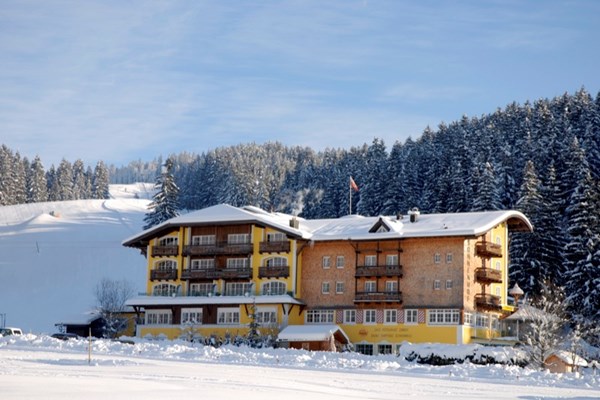 Hotel Sonnenhof Aussen Winter